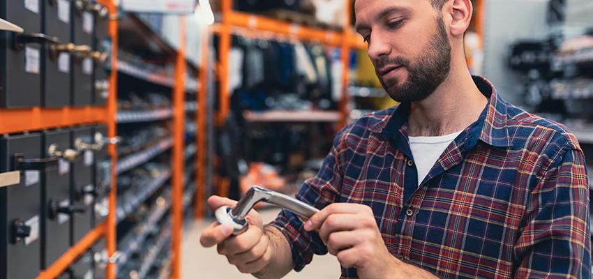 Locksmith For Retail Stores Lockout Services in Orange Cove, California