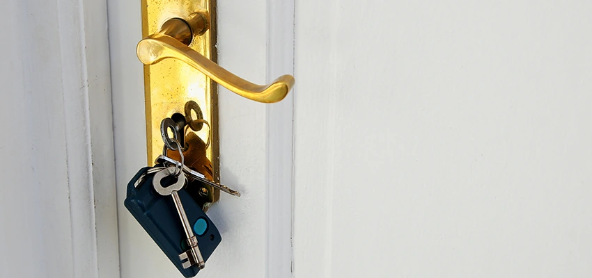 Broken Door Key Extraction in Orange Cove, CA